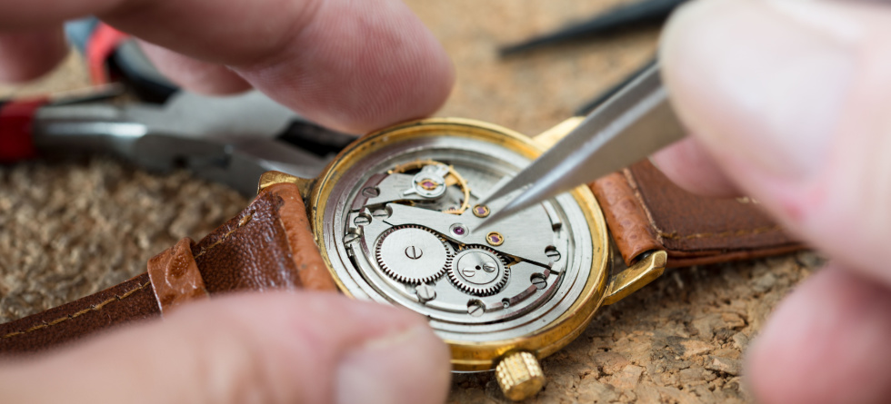 Can A Rolex Watch Break?